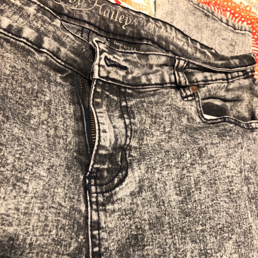 Faded Black Skinny Jeans